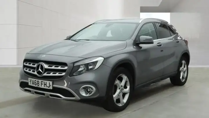 Mercedes-Benz Gla 2018 photo 2