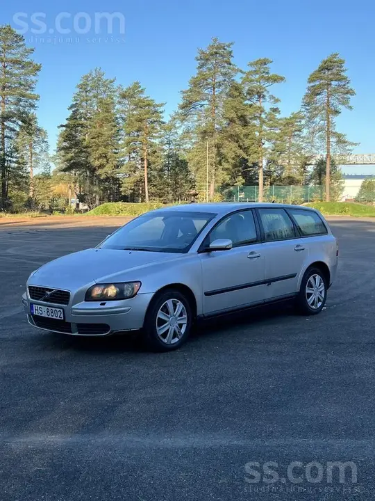 Volvo V50