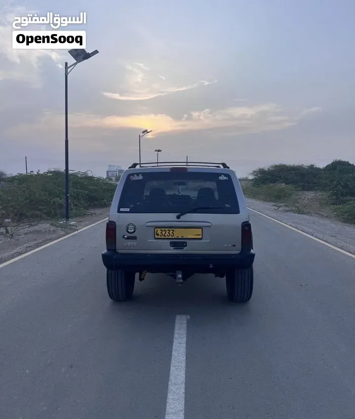 Jeep Cherokee 2001 photo 3