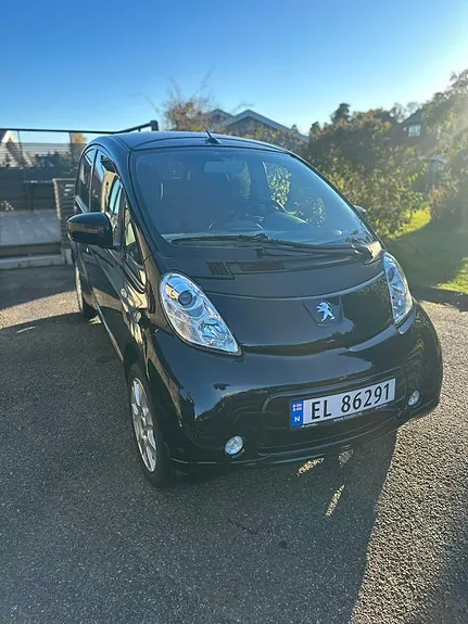 Peugeot Ion 2015 photo 5