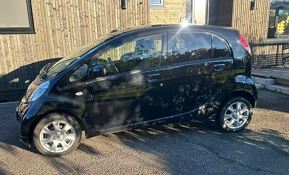 Peugeot Ion 2015 photo 2