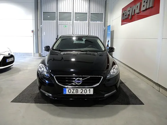 Volvo V40 2016 photo 2