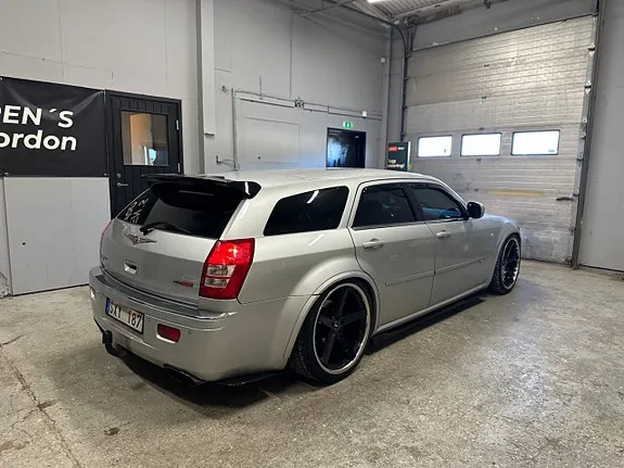 Chrysler 300C 2010 photo 4