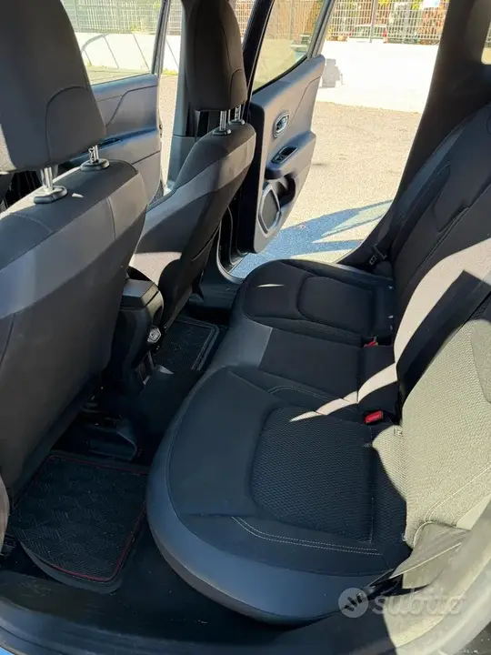 Jeep Renegade 2019 photo 4