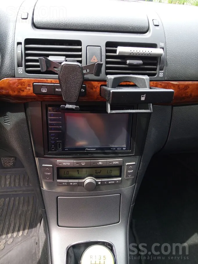 Toyota Avensis 2006 photo 4