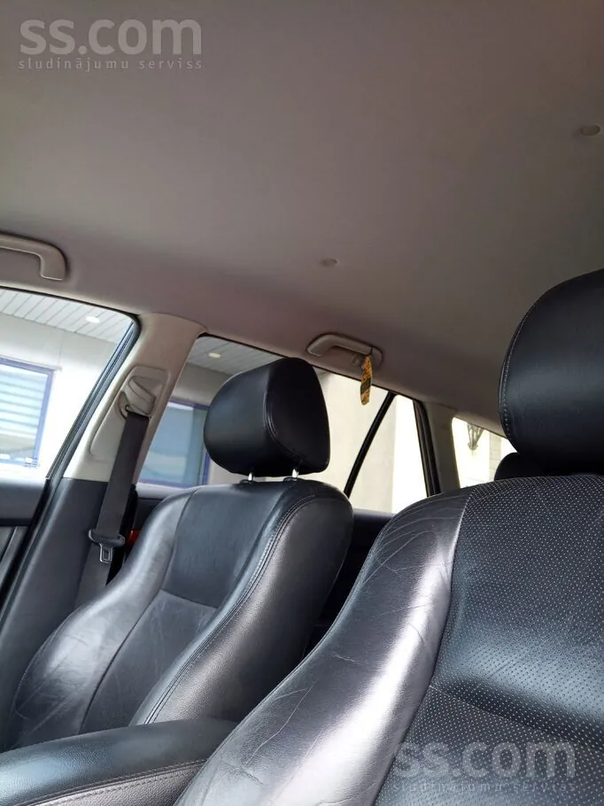 Toyota Avensis 2006 photo 2