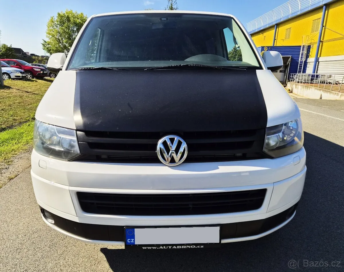 Volkswagen Caravelle 2010 photo 2