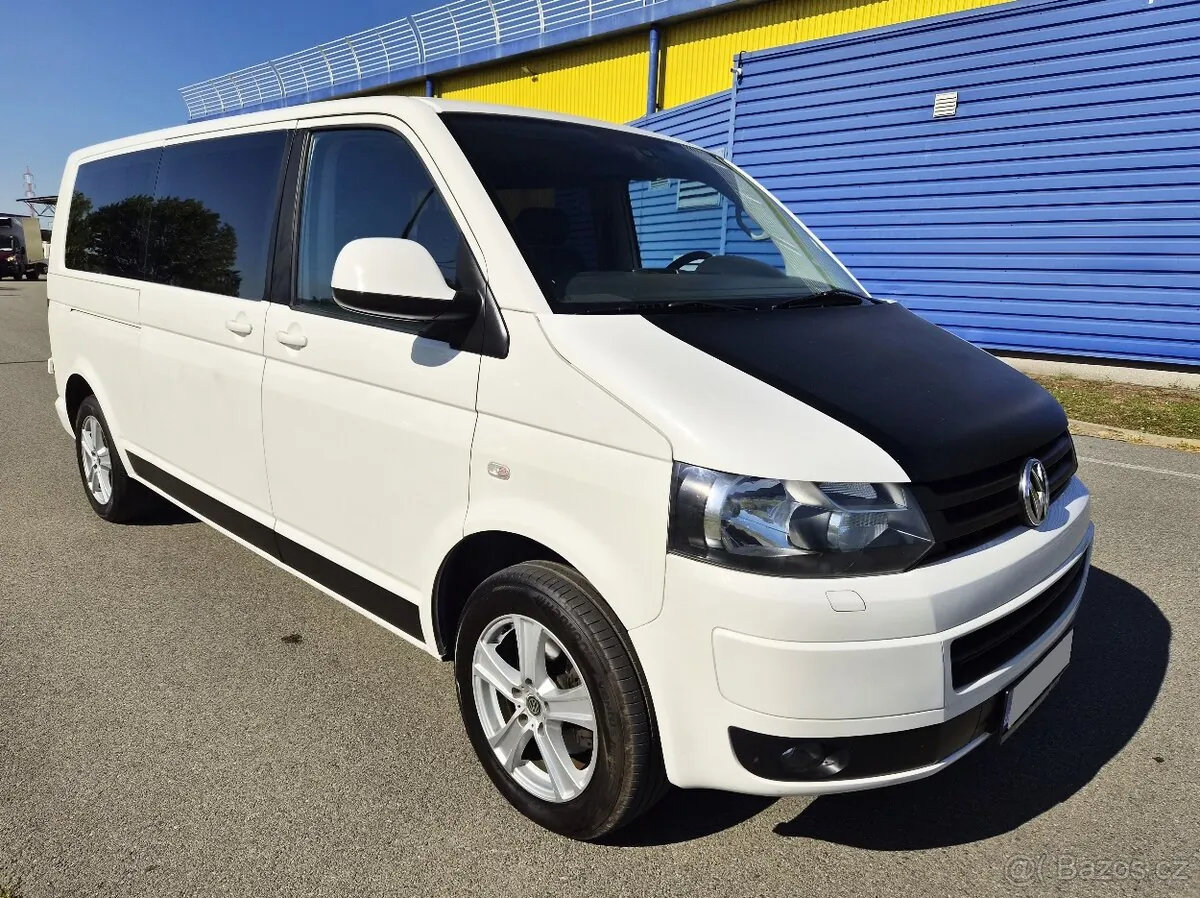 Volkswagen Caravelle 2010 photo 3