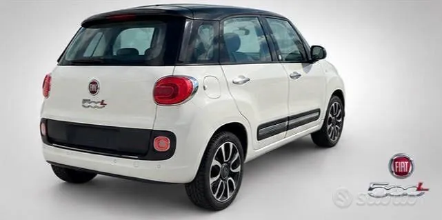 Fiat 500L 2012 photo 2