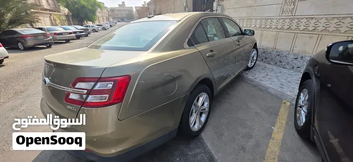 Ford Taurus 2013 photo 3
