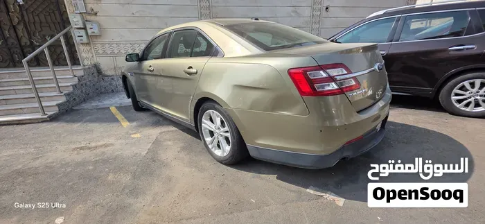 Ford Taurus 2013 photo 4