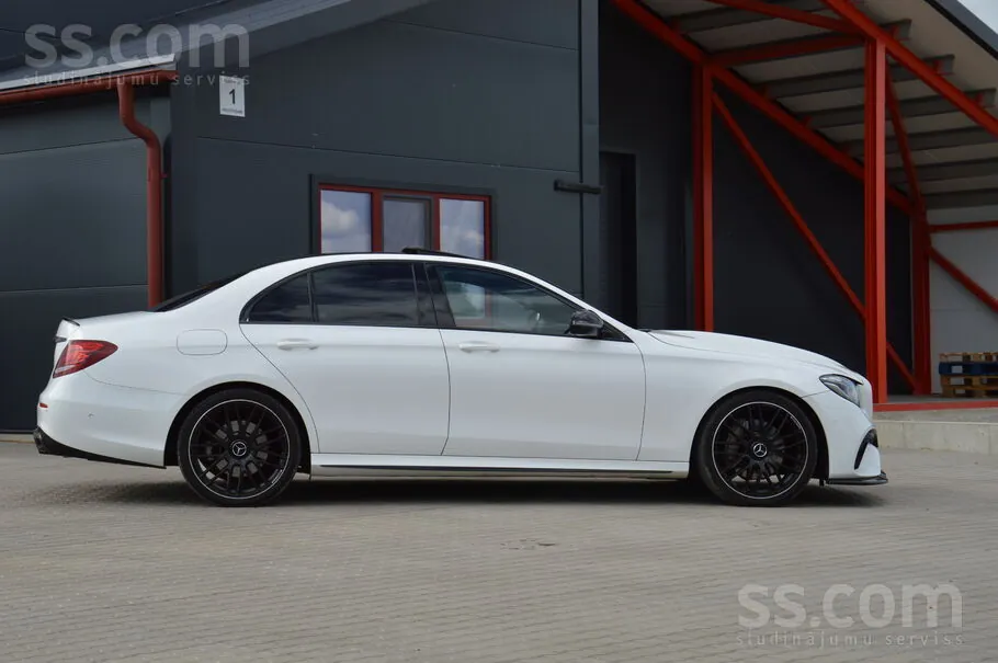 Mercedes-Benz E350 2016 photo 4