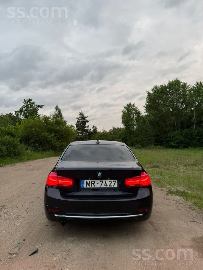 BMW 318D 2016 photo 2