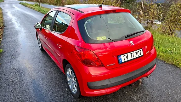 Peugeot 207 2008 photo 4