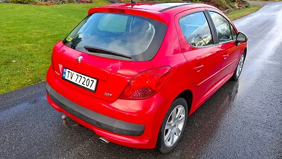 Peugeot 207 2008 photo 3