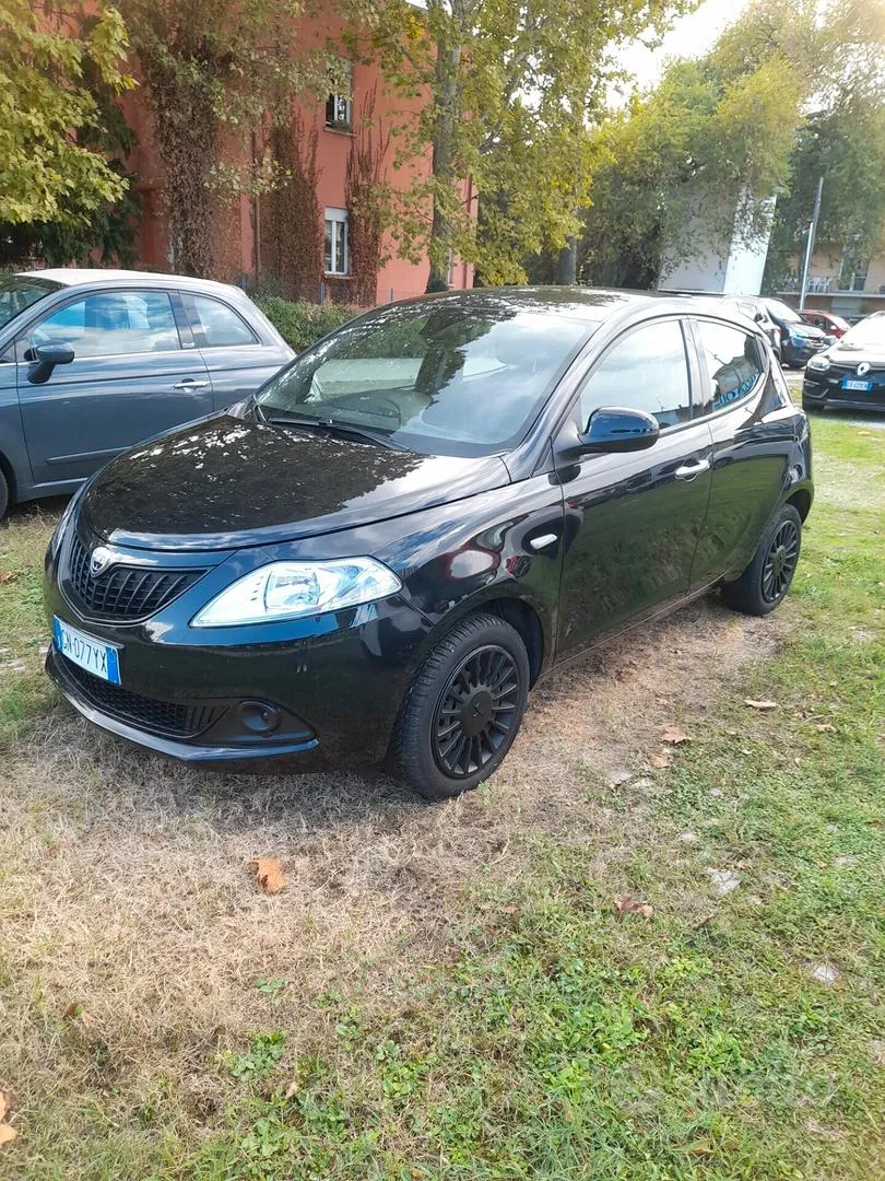 Lancia Ypsilon 2023 photo 5