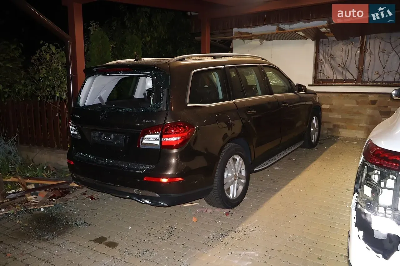 Mercedes-Benz Gls-Class 2016 photo 5