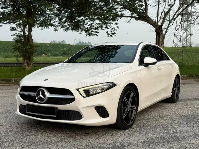 Mercedes-Benz A200