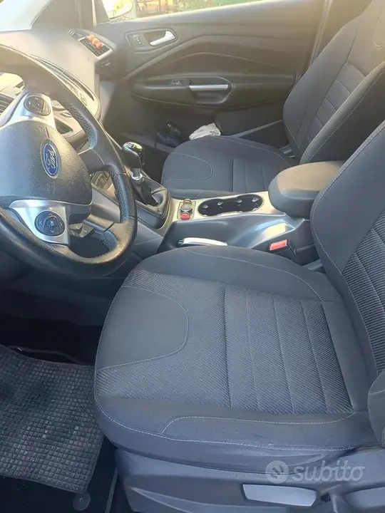 Ford Kuga 2015 photo 5