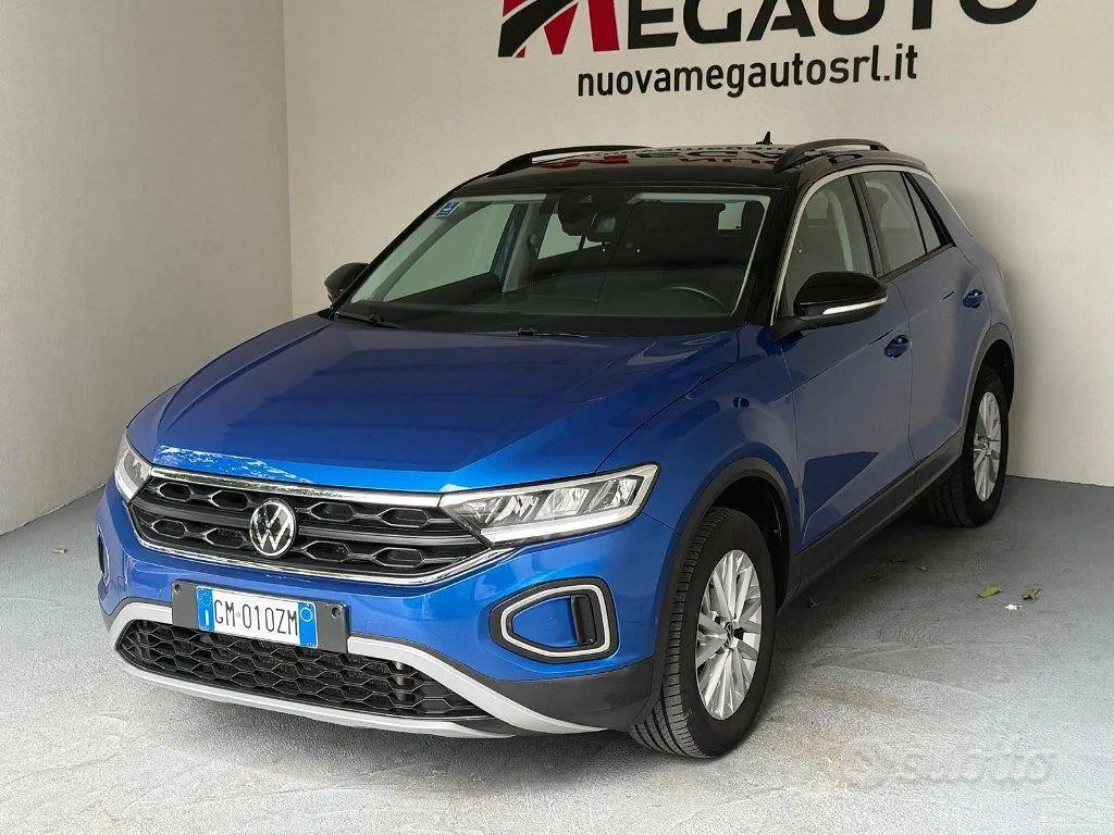 Volkswagen T-Roc 2023 photo 3