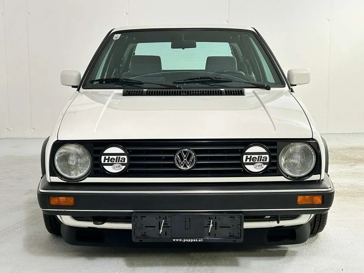 Volkswagen Golf 1991 photo 2