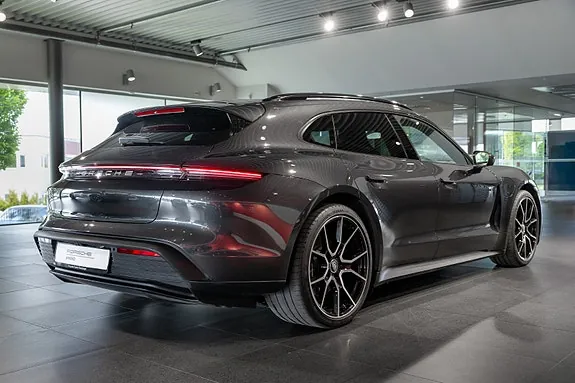 Porsche Taycan 2023 photo 5