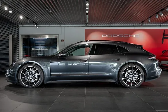Porsche Taycan 2023 photo 2