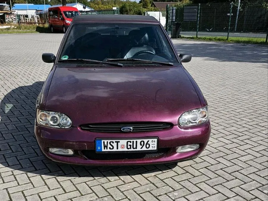 Ford Escort Cabrio