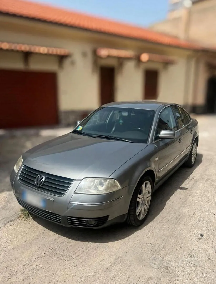 Volkswagen Passat 2003 photo 2