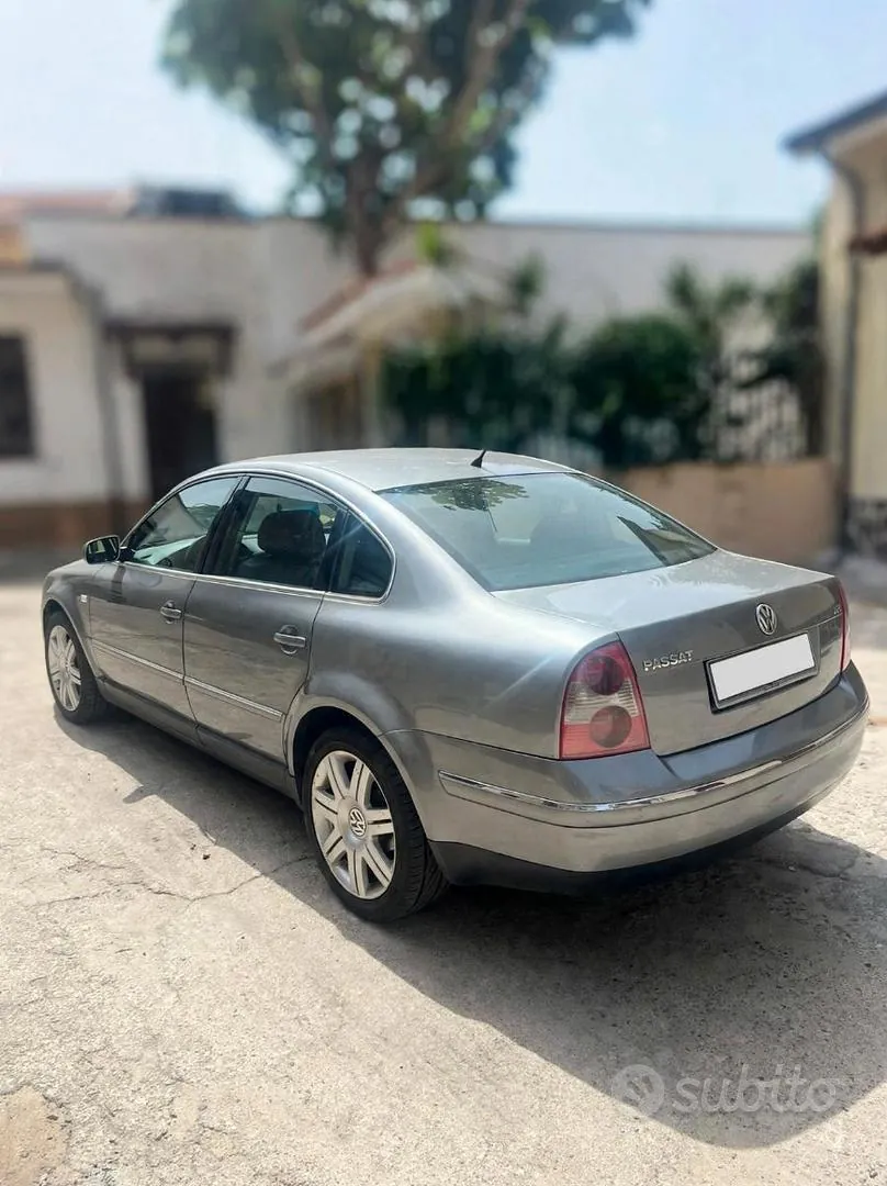 Volkswagen Passat 2003 photo 3