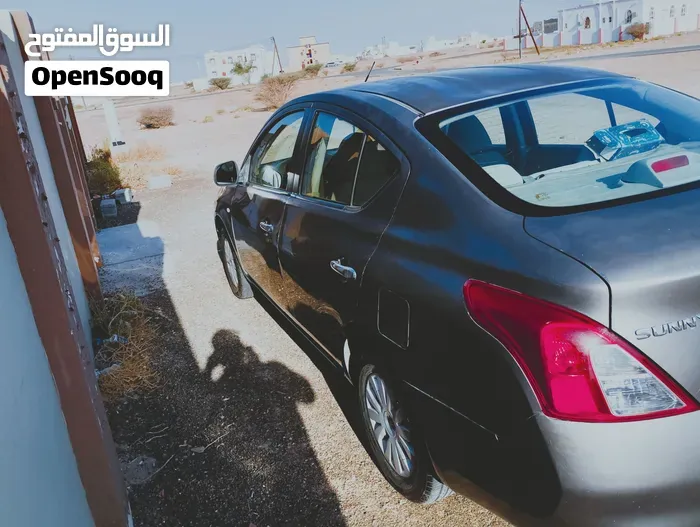 Nissan Sunny 2011 photo 2
