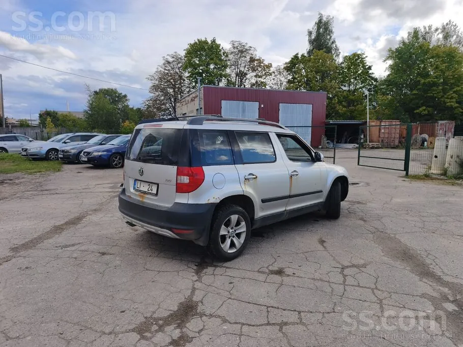 Skoda Yeti 2013 photo 4