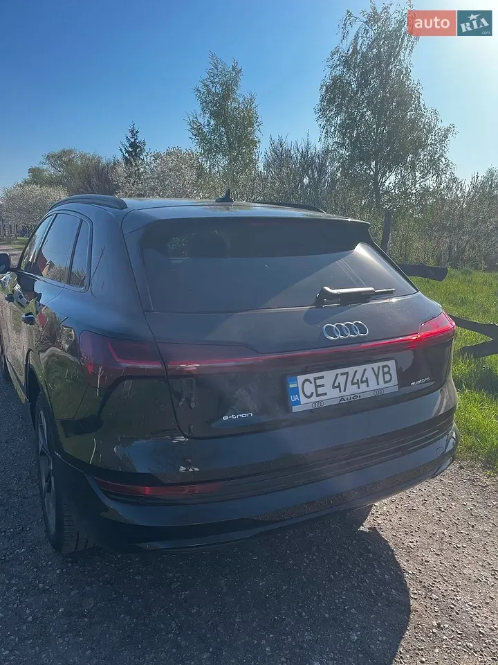 Audi E-Tron 2021 photo 4
