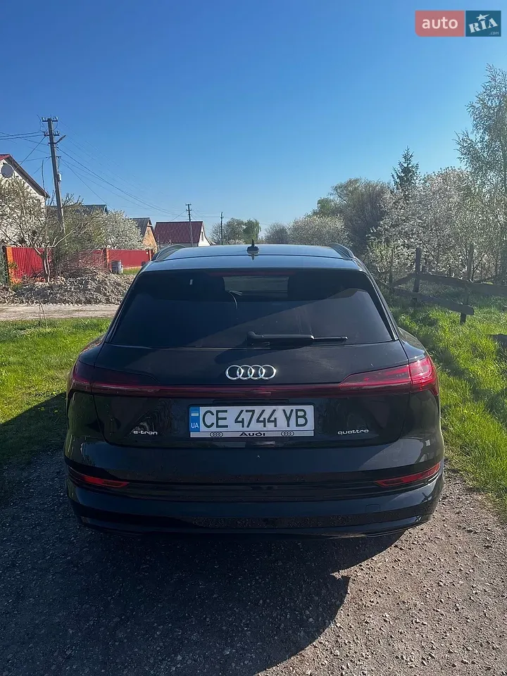 Audi E-Tron 2021 photo 5