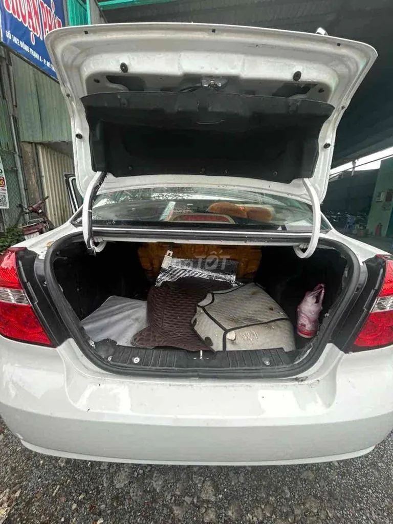 Daewoo Gentra 2008 photo 2