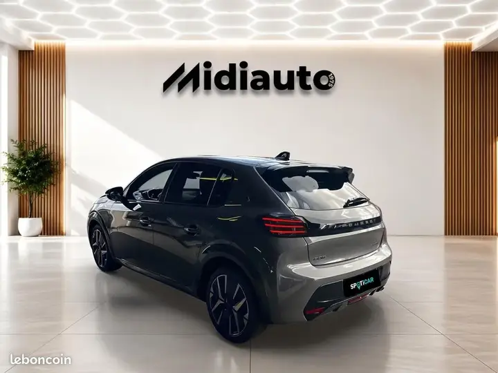 Peugeot 208 2025 photo 3