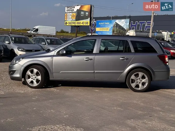 Opel Astra 2008 photo 2