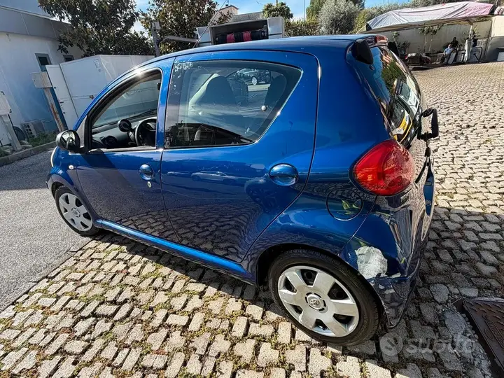 Toyota Aygo 2007 photo 2
