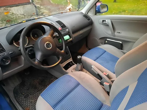 Volkswagen Polo 2001 photo 2