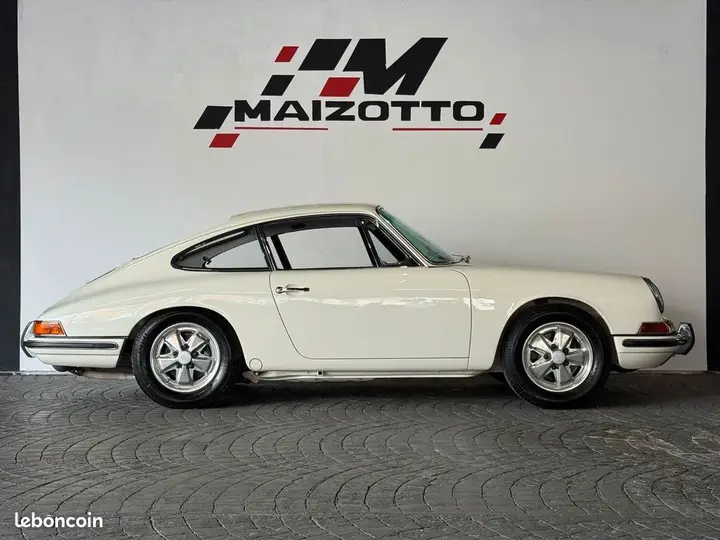 Porsche 911 1966 photo 4