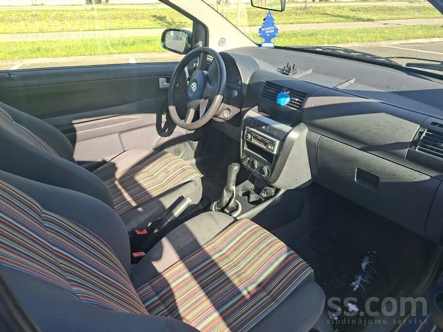 Volkswagen Fox 2005 photo 5