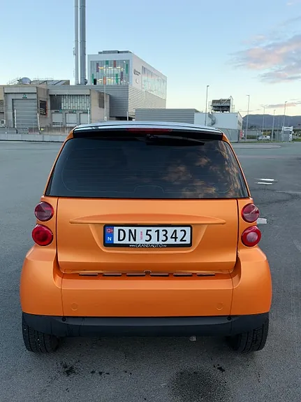 Smart Fortwo 2010 photo 2