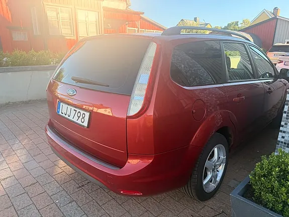 Ford Focus 2008 photo 2