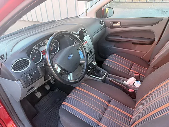 Ford Focus 2008 photo 4