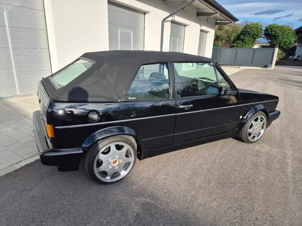 Volkswagen Golf 1990 photo 2
