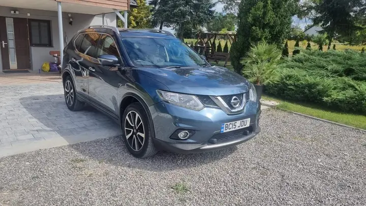 Nissan X-Trail 2015 photo 2