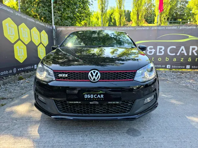 Volkswagen Polo 2012 photo 2