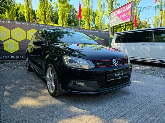 Volkswagen Polo 2012 photo 3
