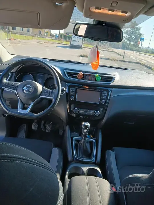Nissan Qashqai 2017 photo 2