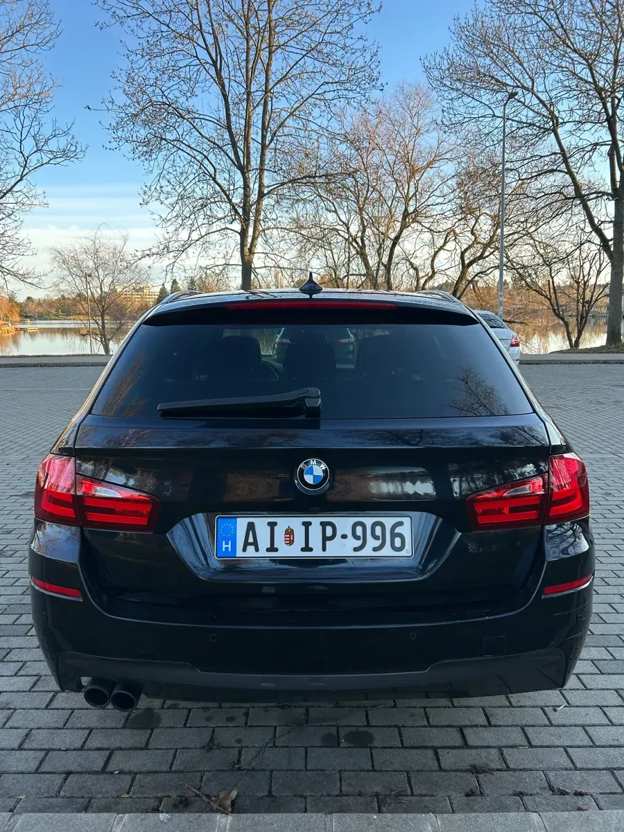 BMW 5 Series 2011 photo 3